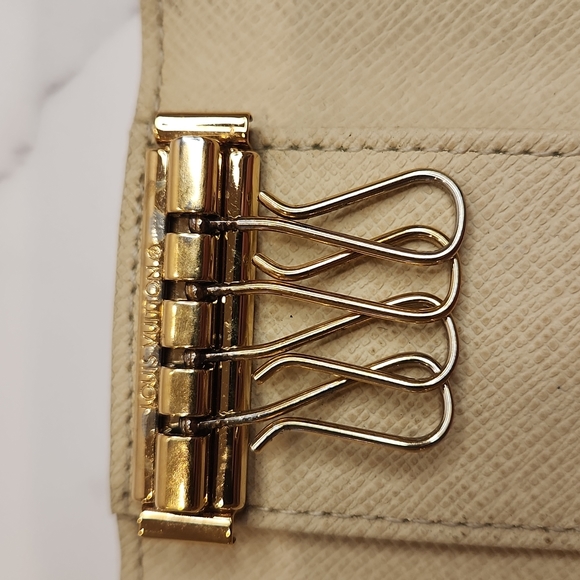 Authentic Louis Vuitton Damier Azur 4 Key Case - Picture 9 of 10